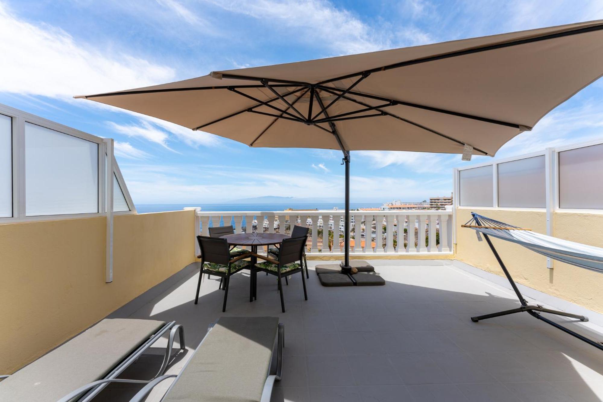 Callao Sunset Apartment, Sea View And Pool カジャオ・サルバヘ エクステリア 写真