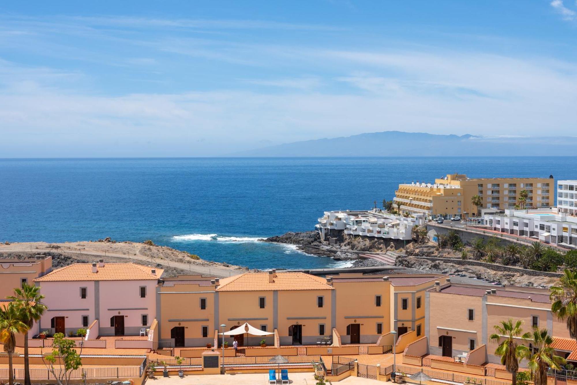 Callao Sunset Apartment, Sea View And Pool カジャオ・サルバヘ エクステリア 写真