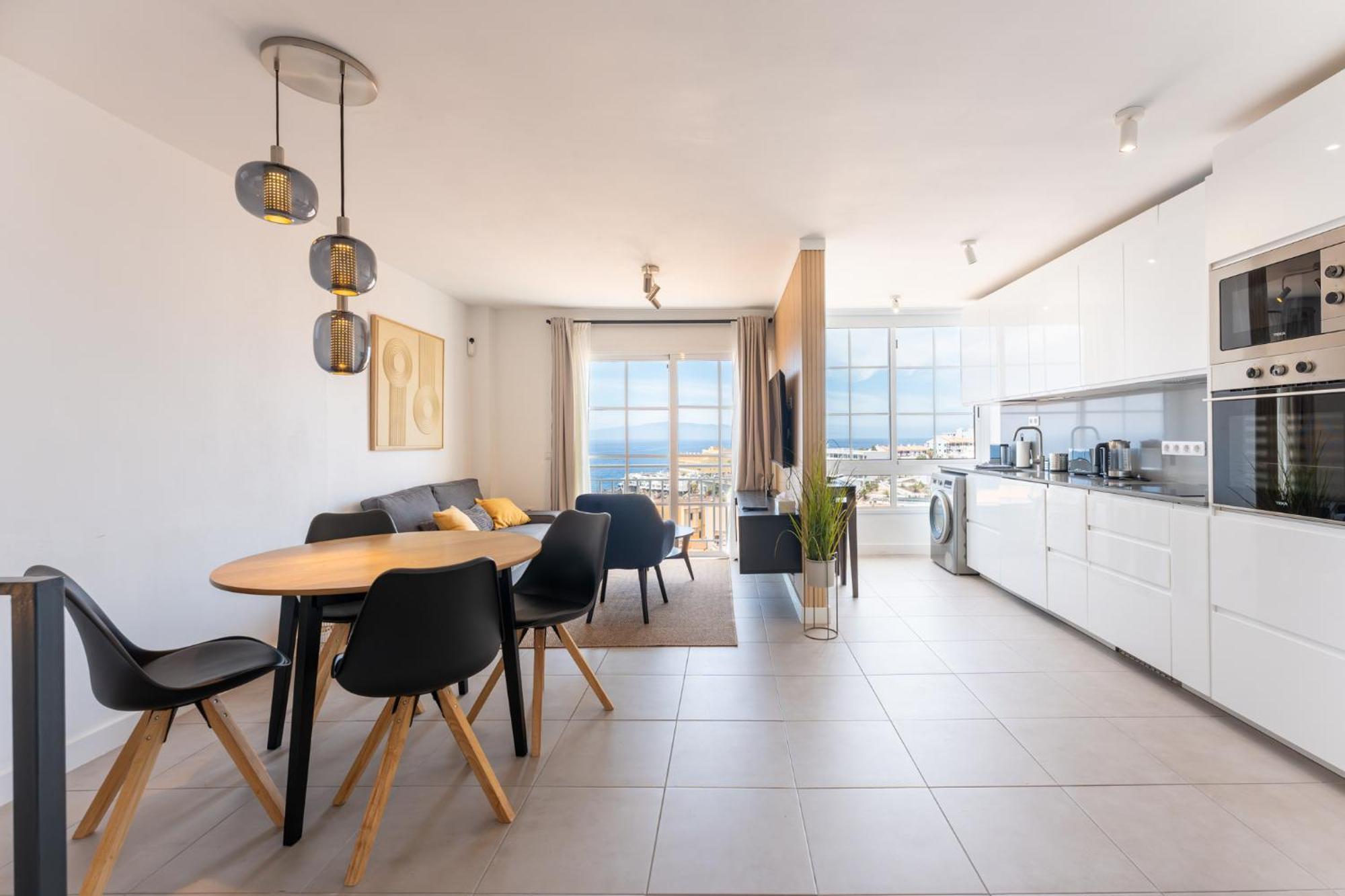Callao Sunset Apartment, Sea View And Pool カジャオ・サルバヘ エクステリア 写真