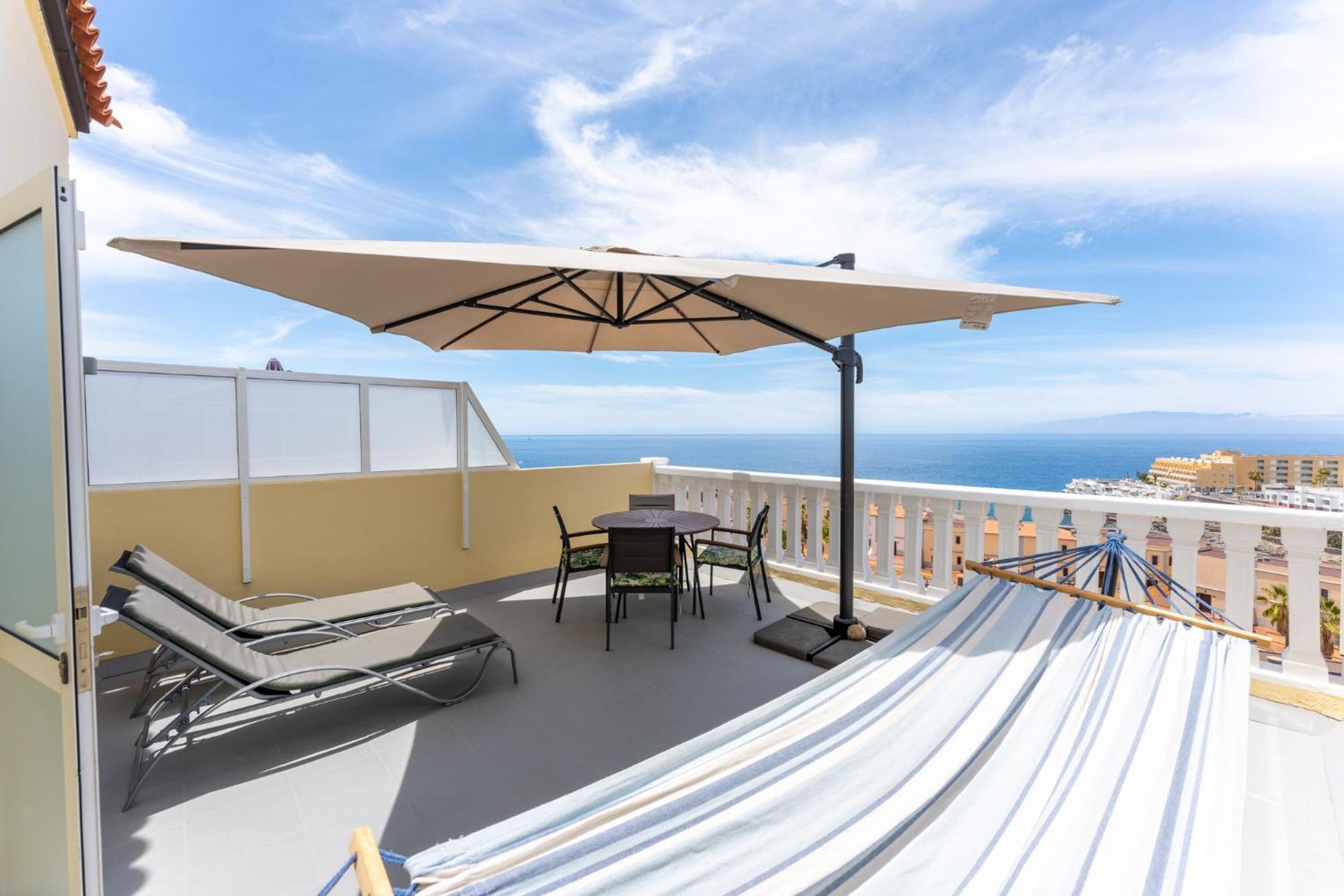 Callao Sunset Apartment, Sea View And Pool カジャオ・サルバヘ エクステリア 写真