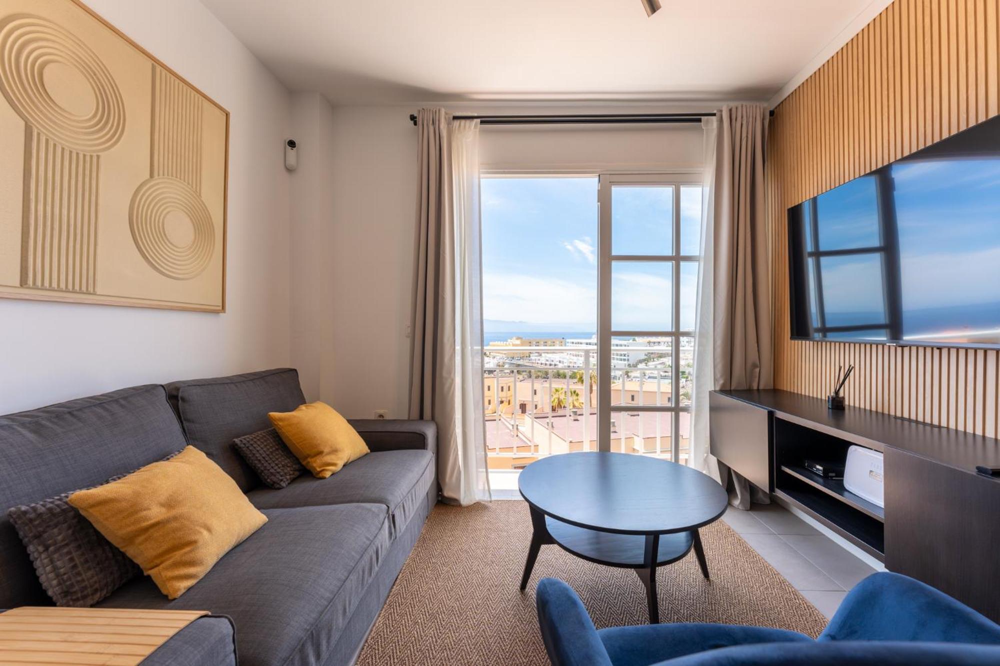 Callao Sunset Apartment, Sea View And Pool カジャオ・サルバヘ エクステリア 写真